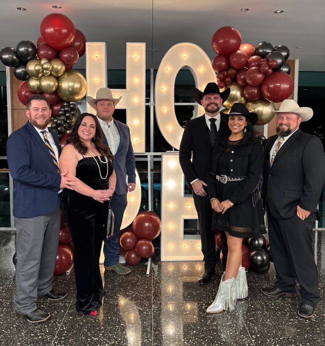 Benefit Auctioneers - Proceed with Auction Team